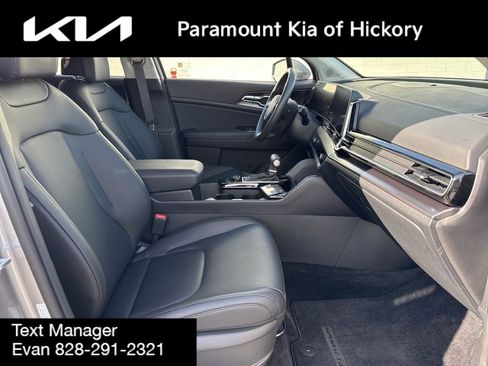 Used 2024 Kia Sportage EX image 30