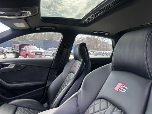 Used 2023 Audi S4 Premium Plus w/ Premium Plus Package image 15