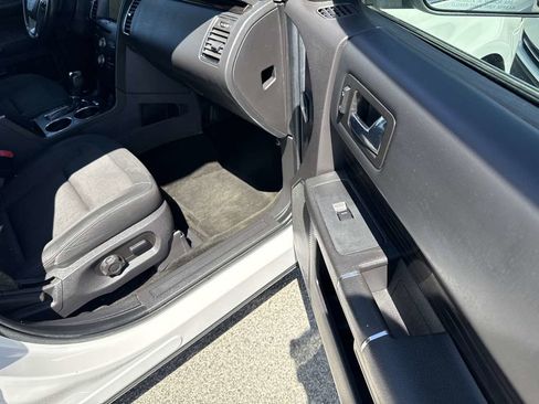 Used 2016 Ford Flex SEL w/ Equipment Group 201A FWD image 22