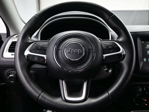 Used 2019 Jeep Compass Sport FWD image 22