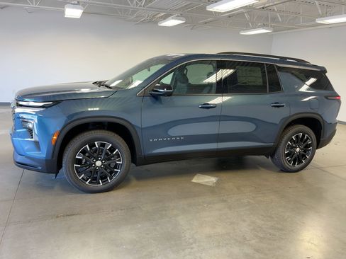 New 2026 Chevrolet Traverse LT w/ Sun and Wheel Package image 2