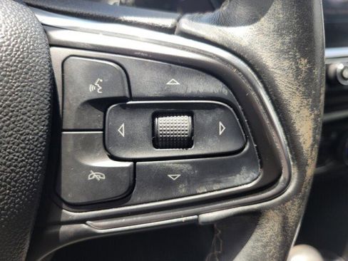 Used 2021 Buick Encore GX Select FWD image 18