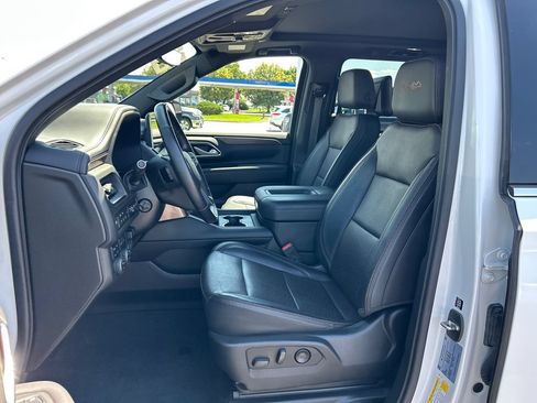 Certified 2022 Chevrolet Suburban High Country w/ LPO, Illumination Package AWD/4WD image 18