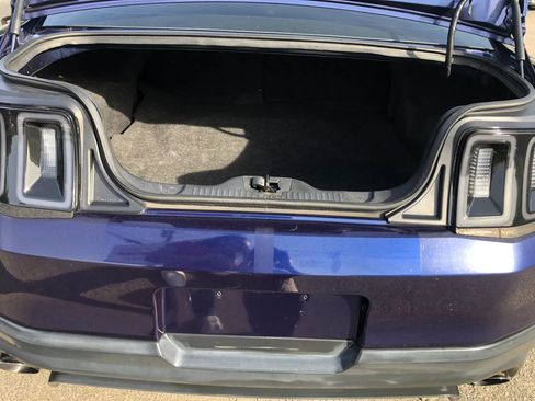 Used 2010 Ford Mustang Shelby GT500 image 18