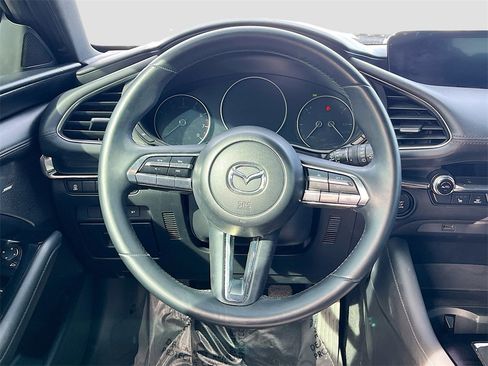 Used 2021 MAZDA MAZDA3 s image 11