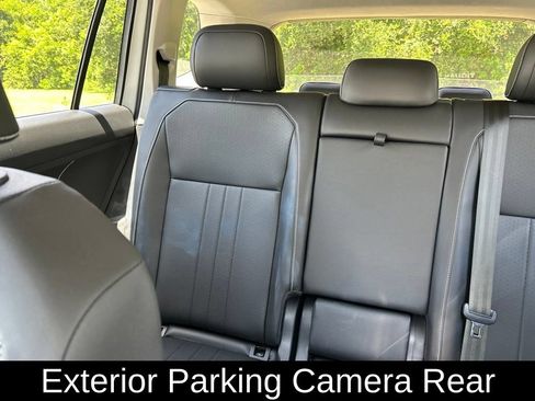 Certified 2023 Volkswagen Tiguan SE FWD image 12