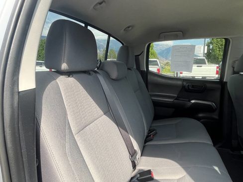 Used 2019 Toyota Tacoma SR5 image 16