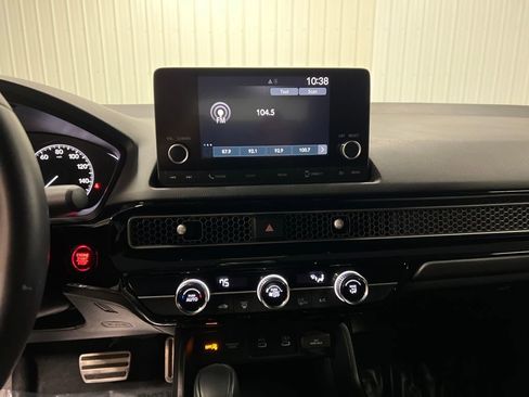 Used 2025 Honda Civic Sport image 17