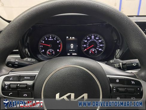 Used 2023 Kia K5 LXS image 12