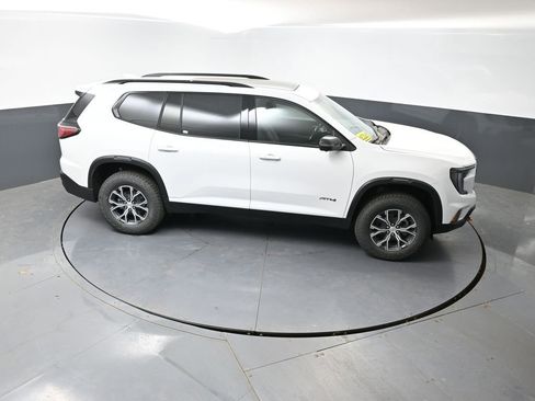 New 2026 GMC Acadia AT4 w/ Luxury Package AWD/4WD image 36