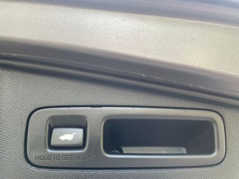 Certified 2020 Honda CR-V Touring image 10