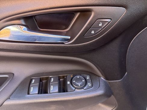 Used 2024 Chevrolet Equinox RS w/ RS Leather Package AWD/4WD image 13