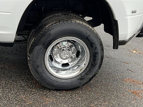 New 2026 RAM 3500 Tradesman image 12