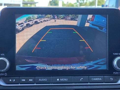 Used 2024 Nissan Altima 2.5 SV image 12