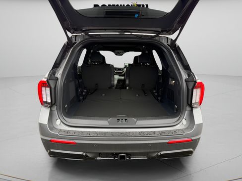New 2026 Ford Explorer ST-Line w/ ST-Line Street Pack AWD/4WD image 14