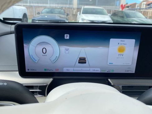 Used 2024 Genesis GV60 Advanced image 14