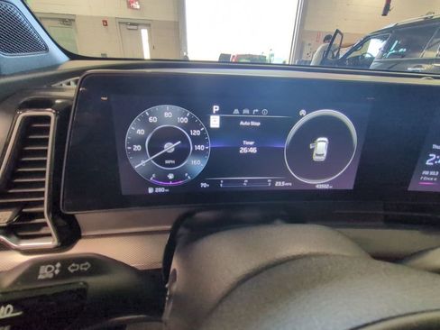 Used 2024 Kia Sportage SX image 14