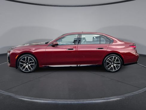 Used 2026 BMW 740i RWD image 14