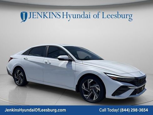 New 2026 Hyundai Elantra Limited FWD image 1