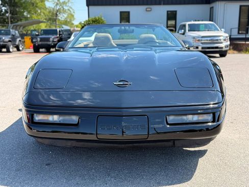 Used 1994 Chevrolet Corvette Convertible RWD image 3