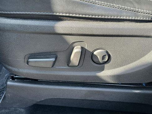 Used 2020 Kia Telluride S w/ S 8 Passenger Seating Package image 22