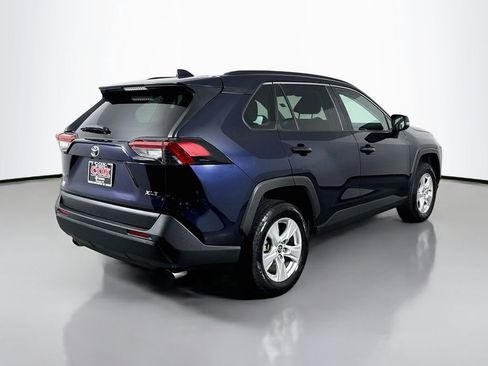 Used 2020 Toyota RAV4 XLE FWD image 5