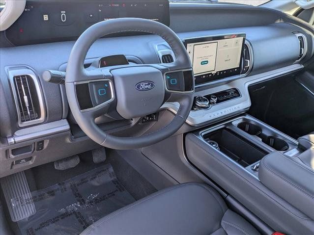New 2026 Ford Expedition Active RWD image 3