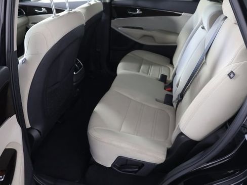 Used 2019 Kia Sorento AWD w/ Option Group 020 image 19