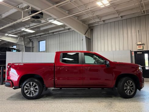 Used 2021 Chevrolet Silverado 1500 RST w/ Bed Protection Package AWD/4WD image 7