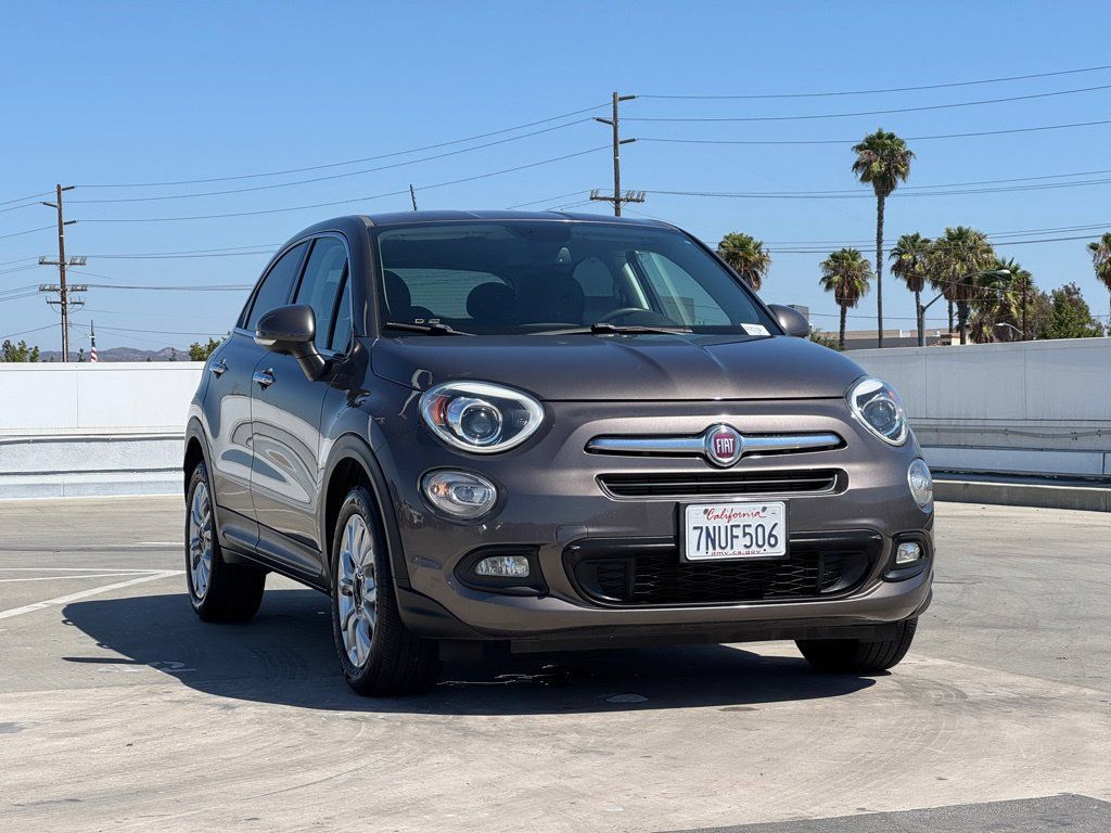 Used 2016 FIAT 500X Lounge FWD image 2