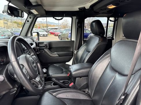 Used 2017 Jeep Wrangler Unlimited Sport image 29