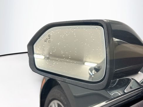Used 2015 Lincoln MKZ w/ Equipment Group 102A Reserve FWD image 16