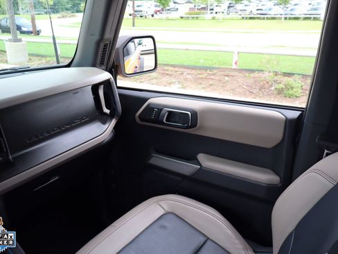 Used 2022 Ford Bronco Wildtrak AWD/4WD image 23