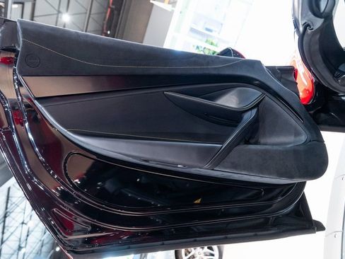 Used 2022 McLaren 720S Spider RWD image 17