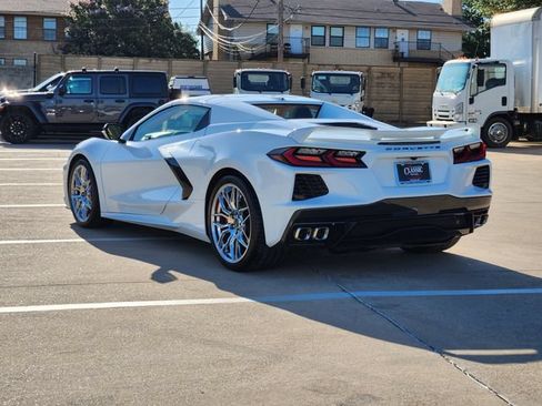 Used 2020 Chevrolet Corvette Stingray Premium Conv w/ 3LT Preferred Equipment Group RWD image 3