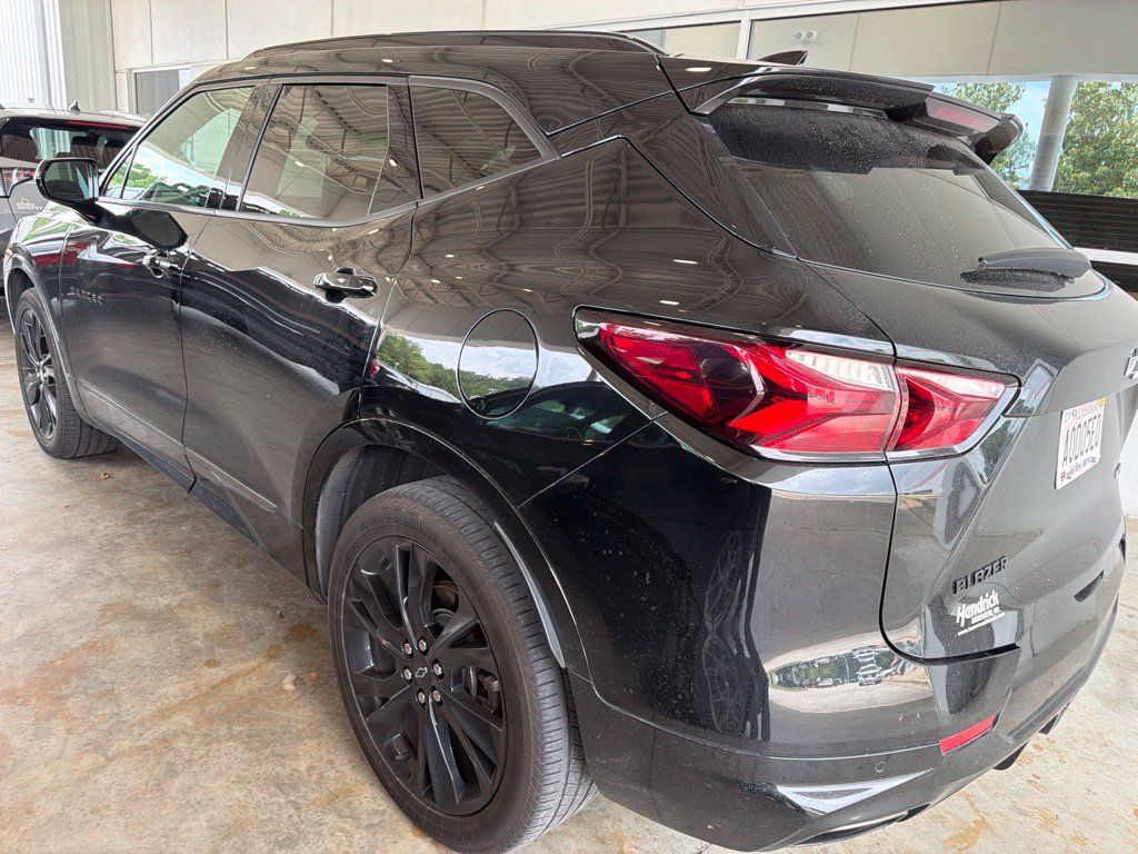 Used 2021 Chevrolet Blazer RS FWD image 2