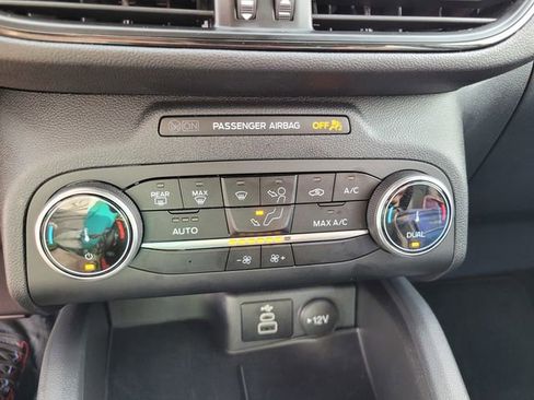 Certified 2025 Ford Escape ST-Line image 23