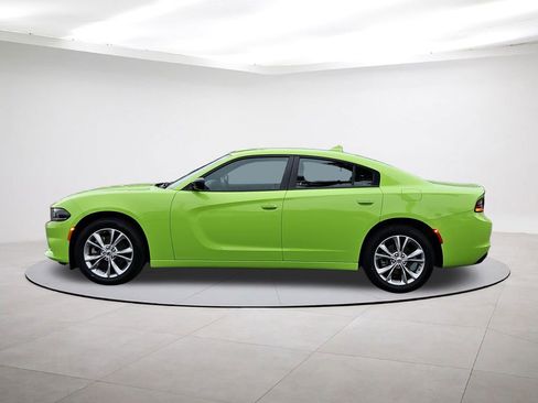 Used 2023 Dodge Charger SXT image 4