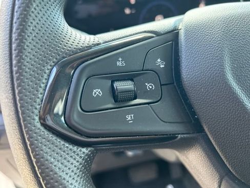 Used 2025 Chevrolet TrailBlazer LT AWD/4WD image 22