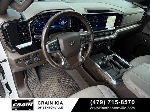 Used 2023 Chevrolet Silverado 1500 RST AWD/4WD image 12