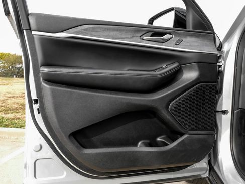 Used 2023 Jeep Grand Cherokee L Limited image 53