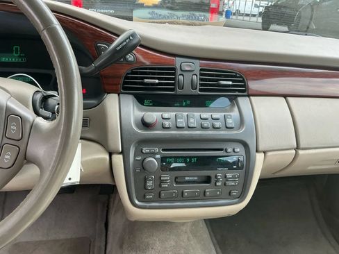 Used 2002 Cadillac De Ville w/ Comfort/Convenience Pkg FWD image 16