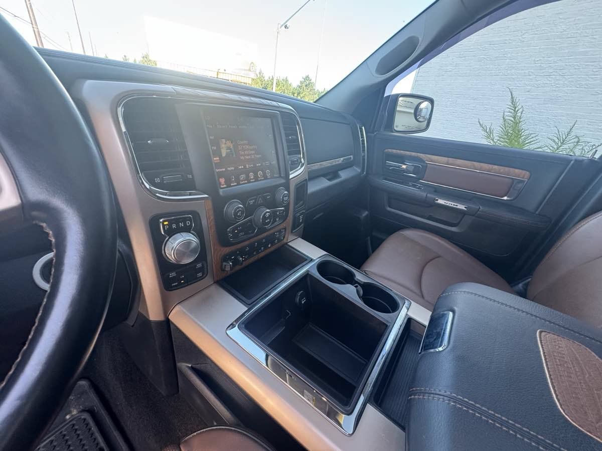 Used 2015 RAM 1500 Laramie Longhorn w/ Convenience Group AWD/4WD image 19
