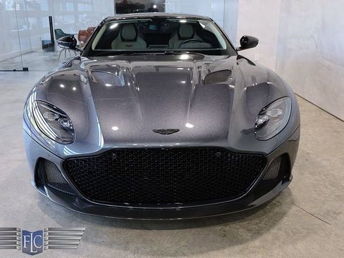 Used 2022 Aston Martin DBS Superleggera image 7