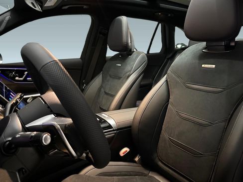 New 2026 Mercedes-Benz GLC 43 AMG 4MATIC image 5