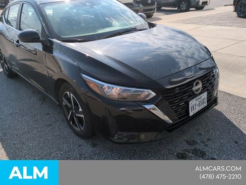 Used 2024 Nissan Sentra SV FWD image 4