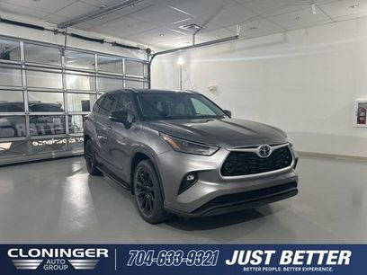 New 2025 Toyota Highlander XLE