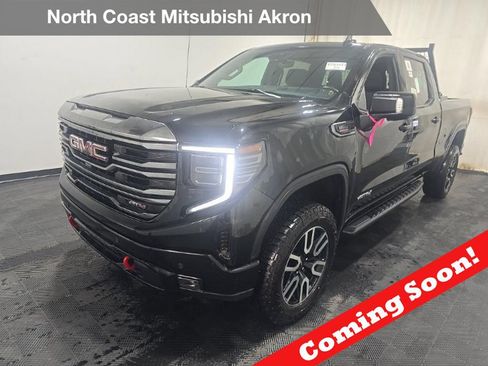 Used 2024 GMC Sierra 1500 AT4 w/ Technology Package AWD/4WD image 1