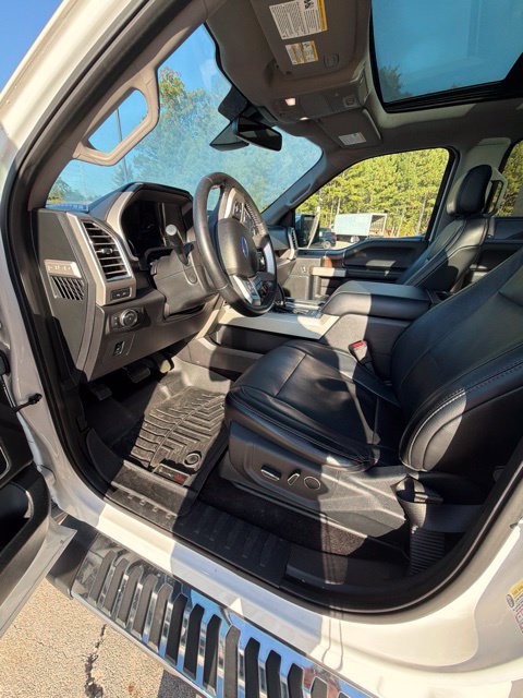 Used 2016 Ford F150 Lariat w/ Equipment Group 502A Luxury AWD/4WD image 9