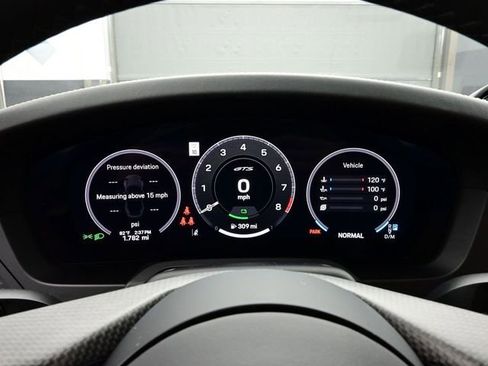 Certified 2026 Porsche 911 Targa 4 GTS AWD/4WD image 9